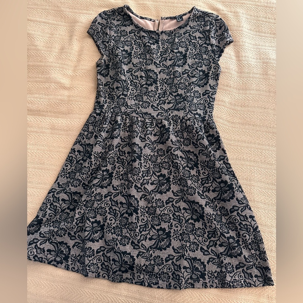 Adorable dress worn to weddings and holiday events!